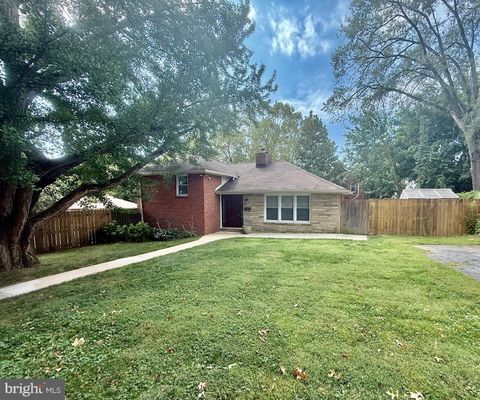 Photo of 11 Woodsway Road, WILMINGTON, DE 19809 (MLS # DENC2090452)