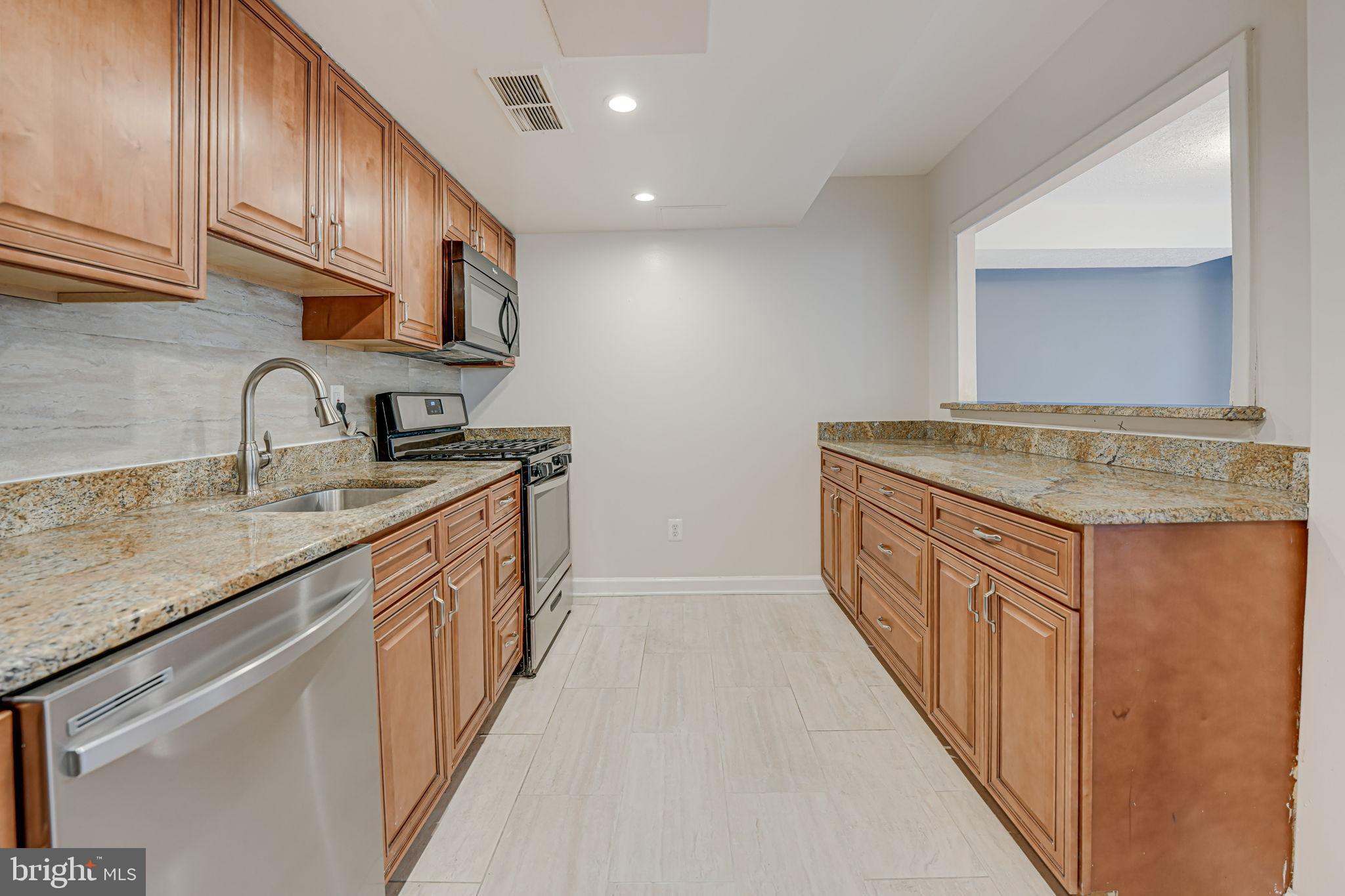 483 N ARMISTEAD STREET T3