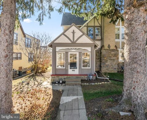 Townhouse For Sale - 116 W Marshall Road<br/> LANSDOWNE, PA 19050