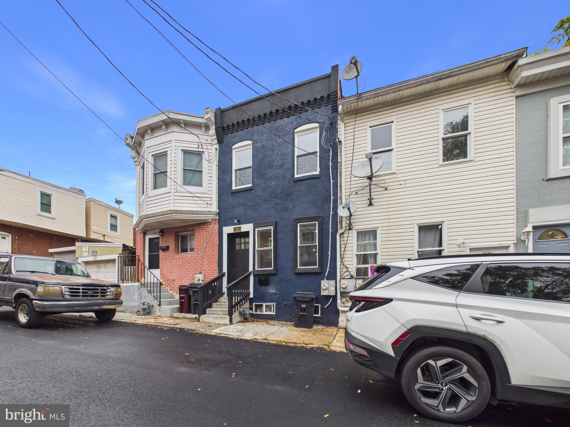1123 PLEASANT STREET