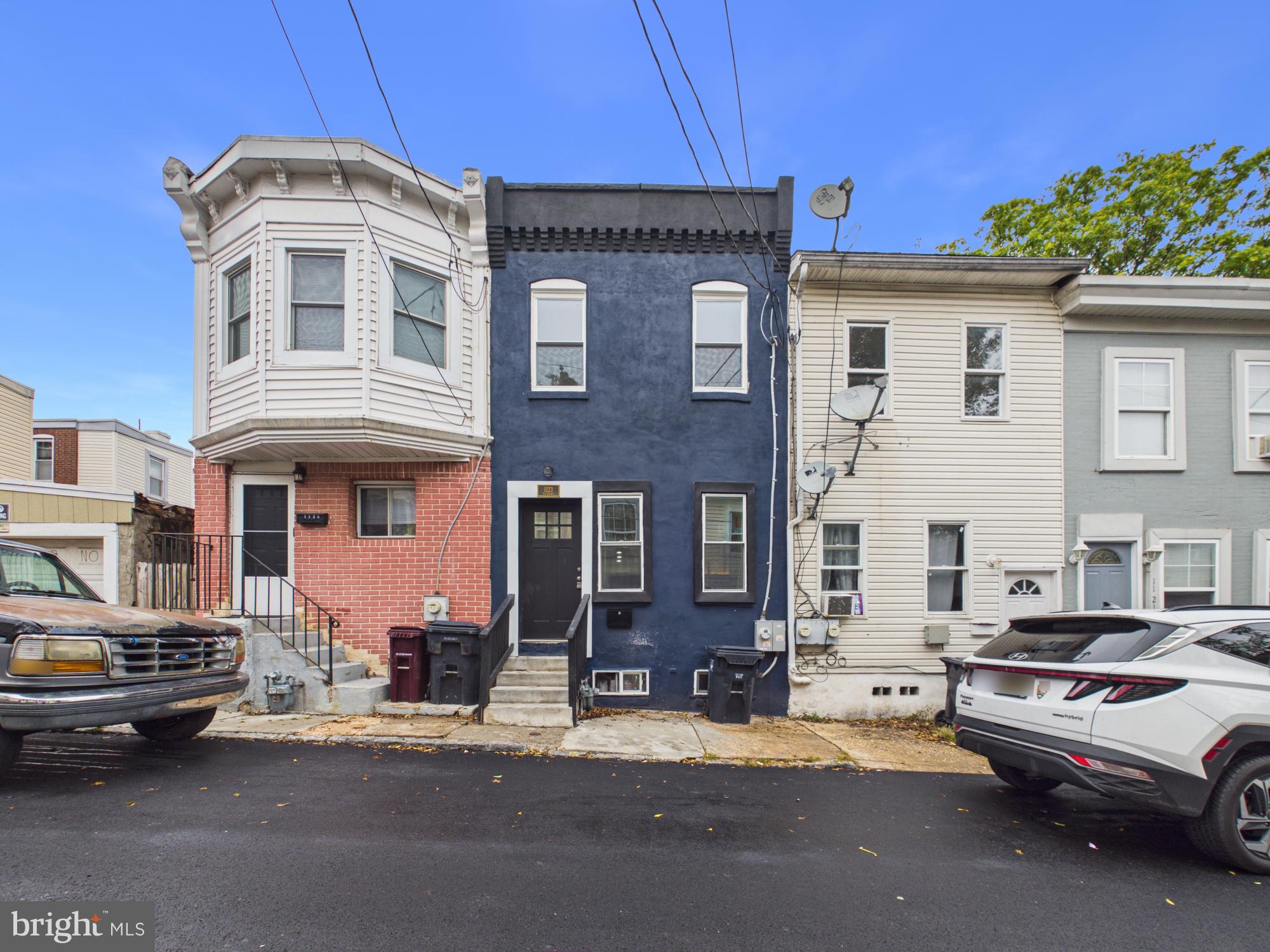 1123 PLEASANT STREET