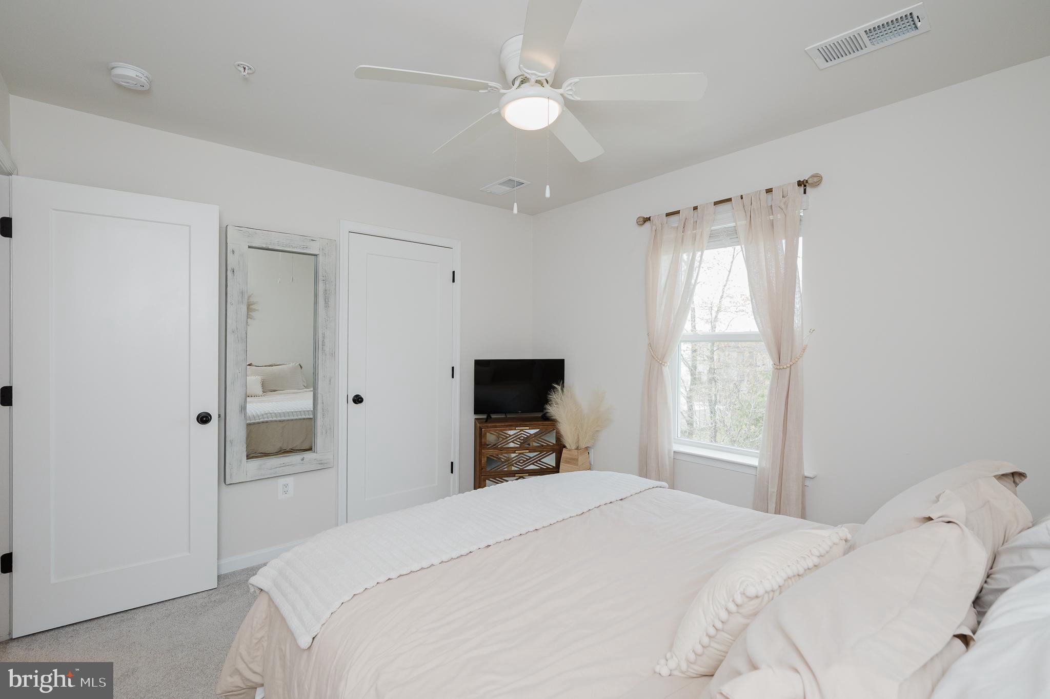 CHESAPEAKE CLUB - Residential
