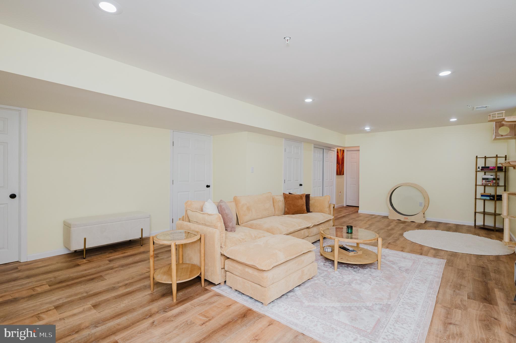 CHESAPEAKE CLUB - Residential