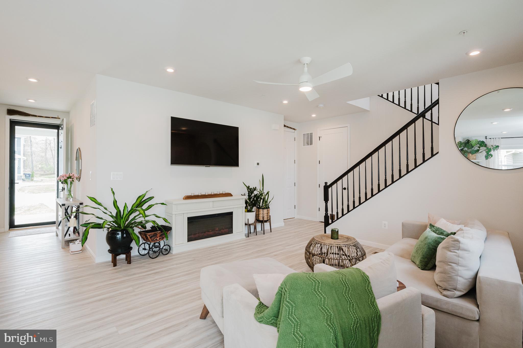 CHESAPEAKE CLUB - Residential