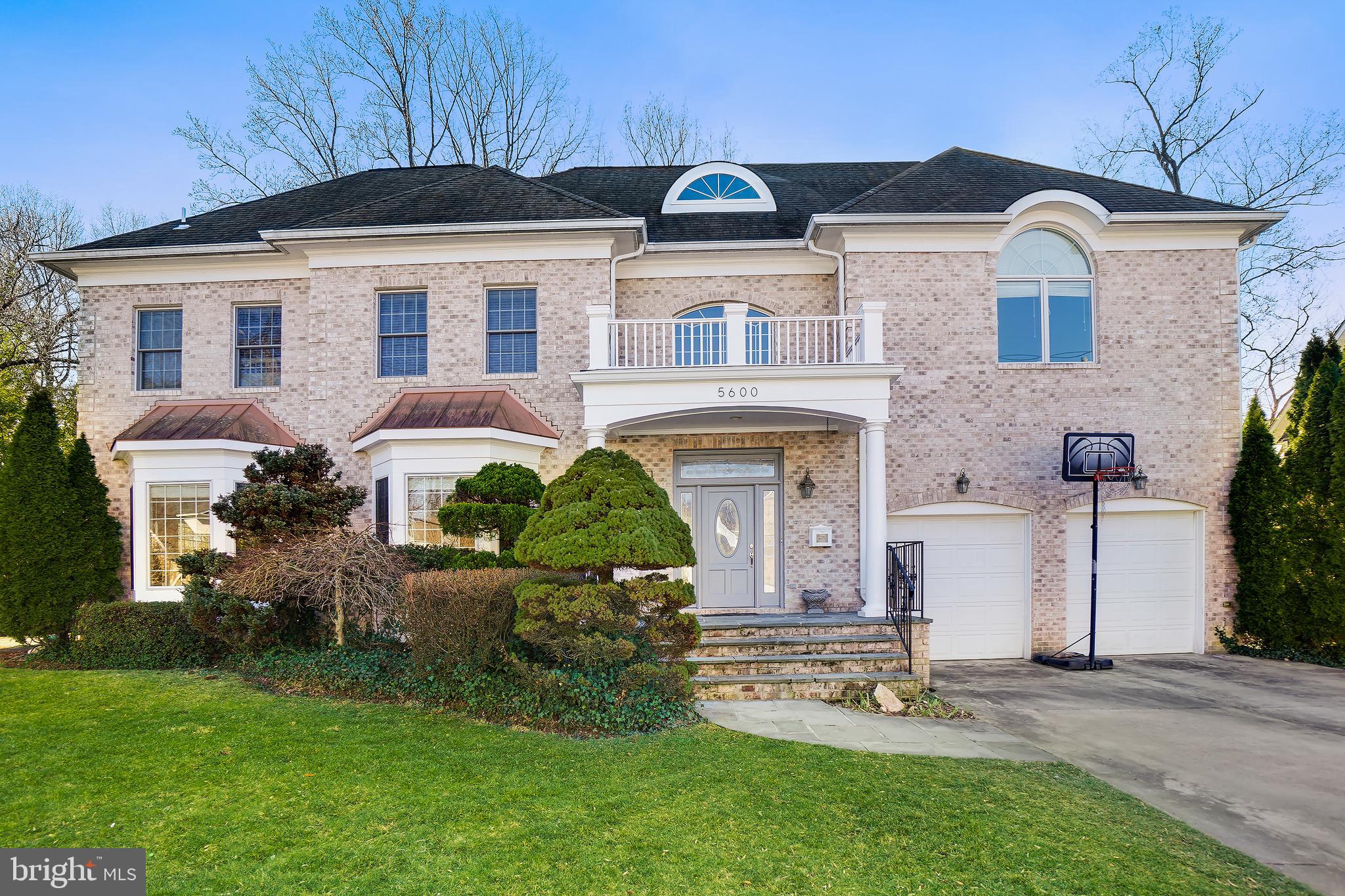 HUNTINGTON TERRACE - Residential