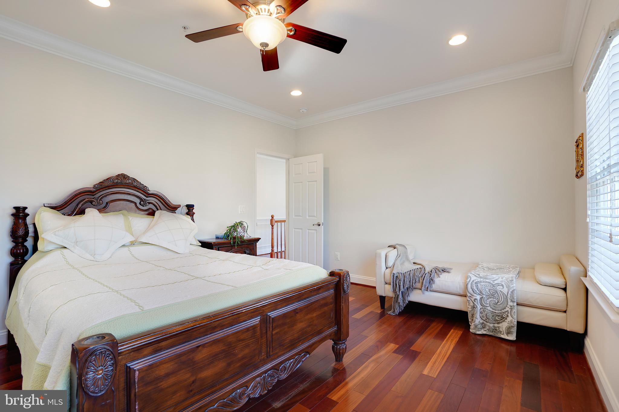 HUNTINGTON TERRACE - Residential