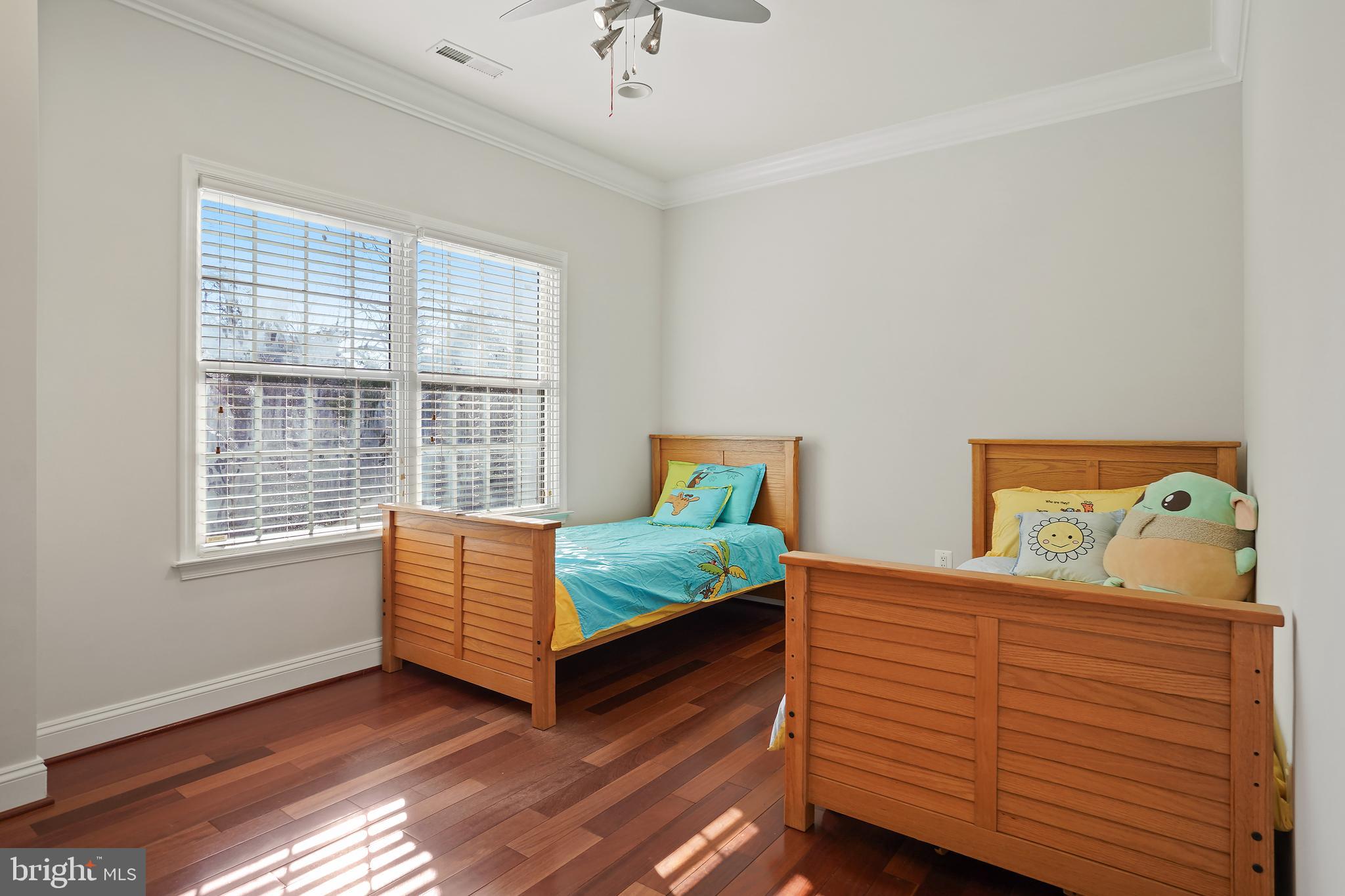 HUNTINGTON TERRACE - Residential