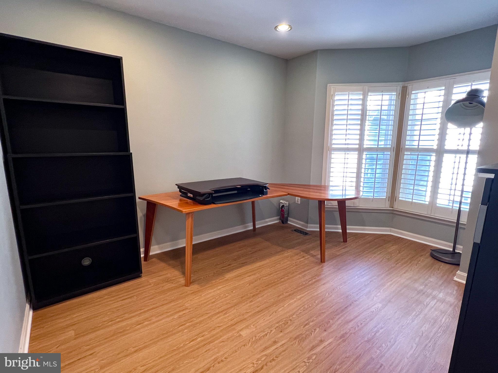 KING FARM - Residential Lease