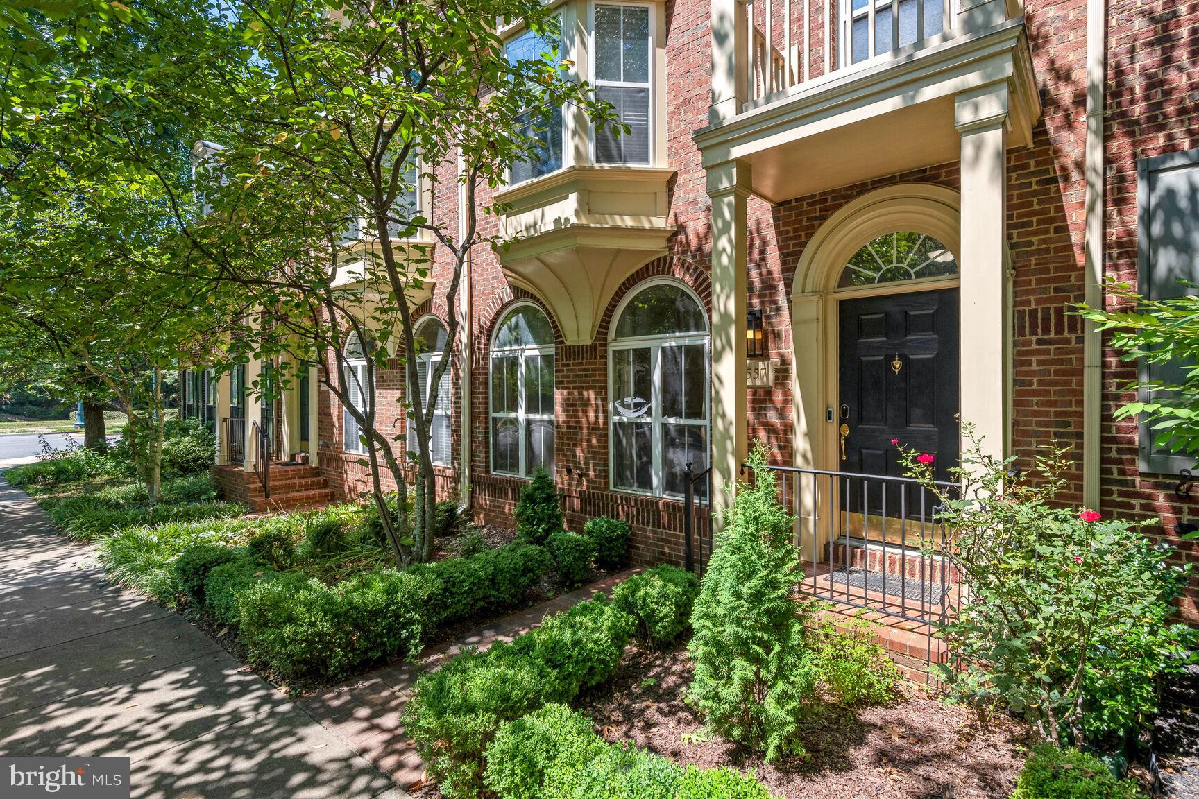 557 LONGHORN CRESCENT