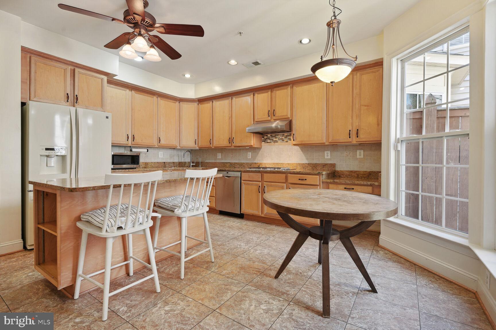 KING FARM - Residential Lease