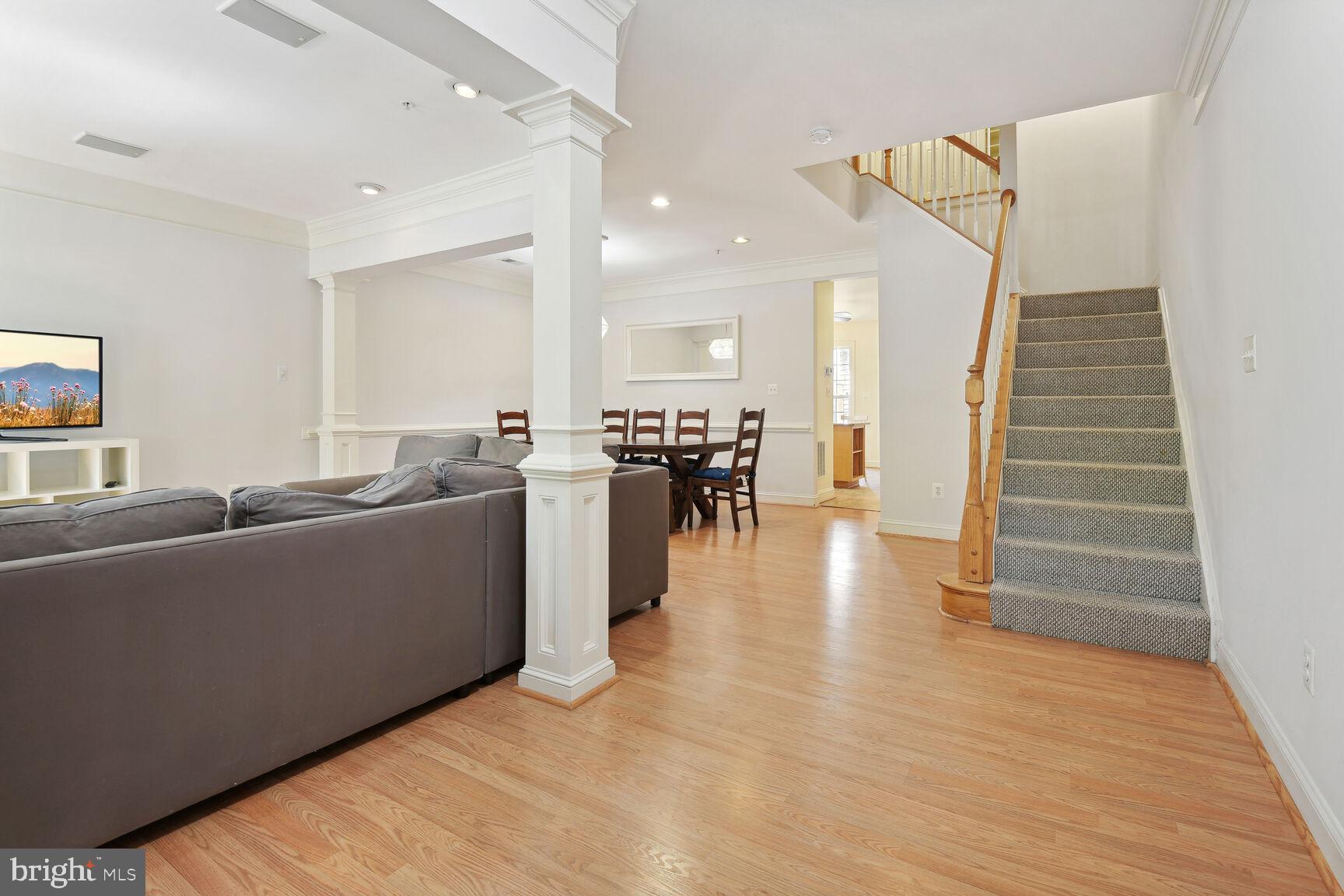 557 LONGHORN CRESCENT