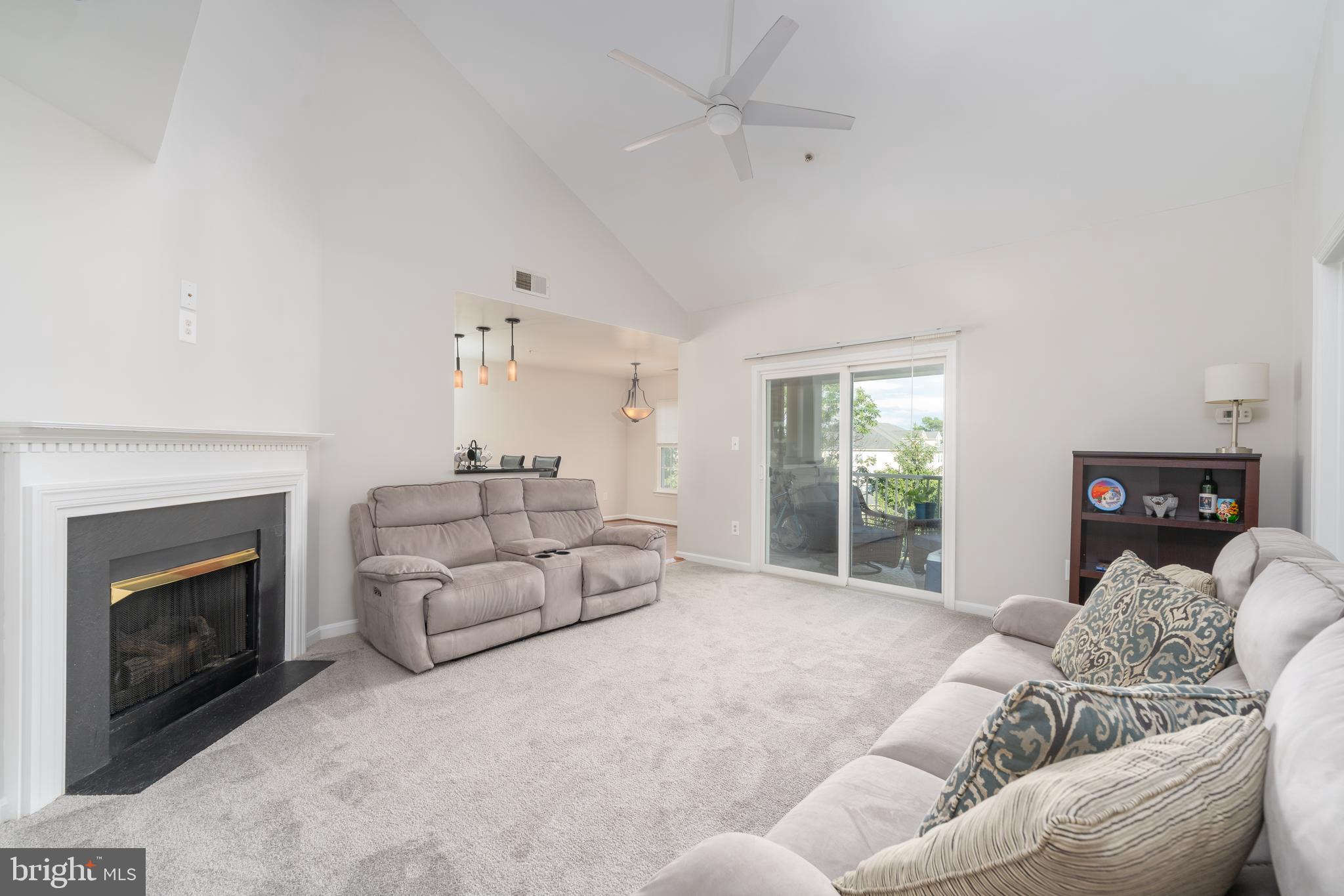 GATEWAY COMMERCE CENTER - Residential