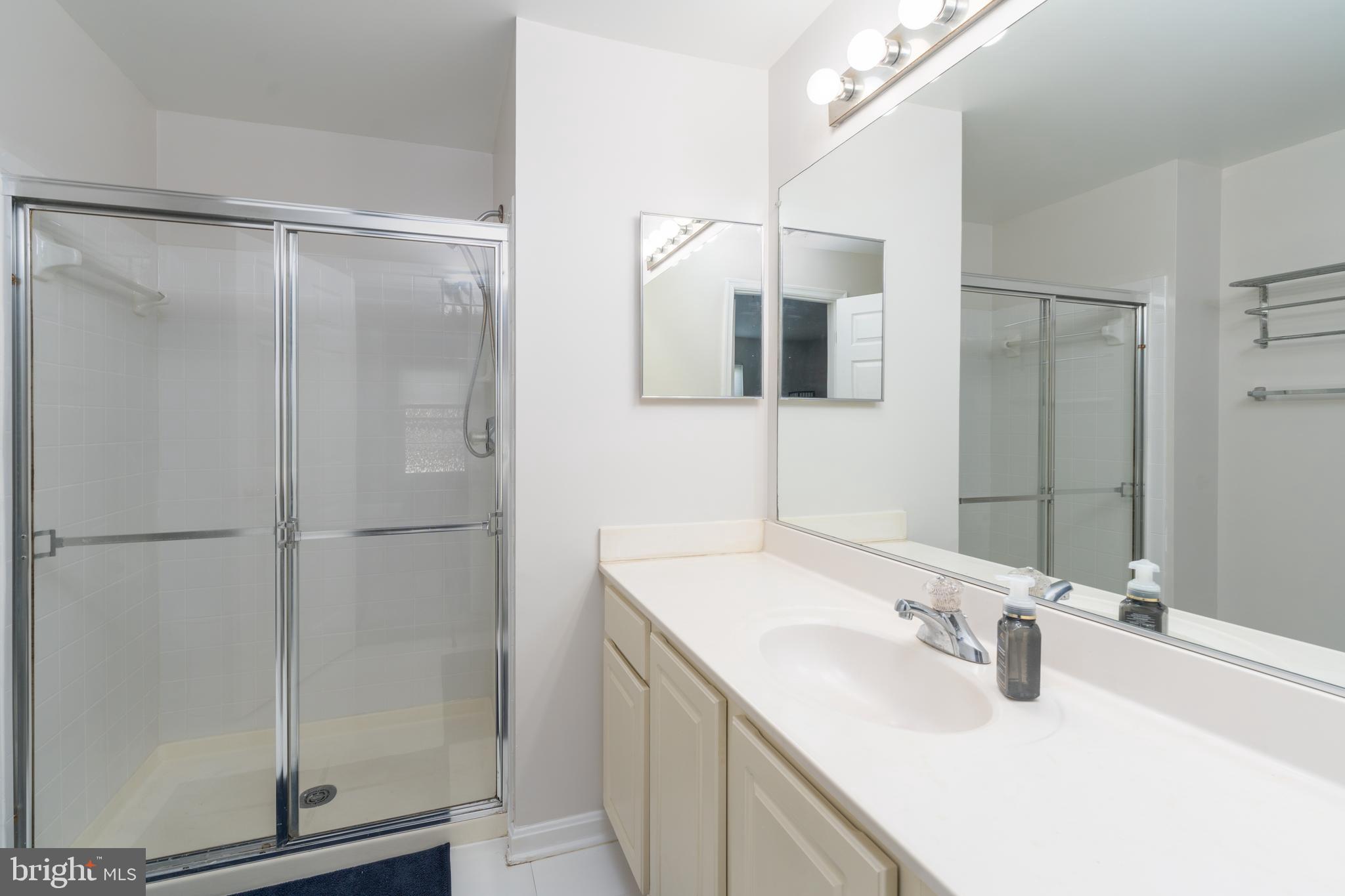 GATEWAY COMMERCE CENTER - Residential