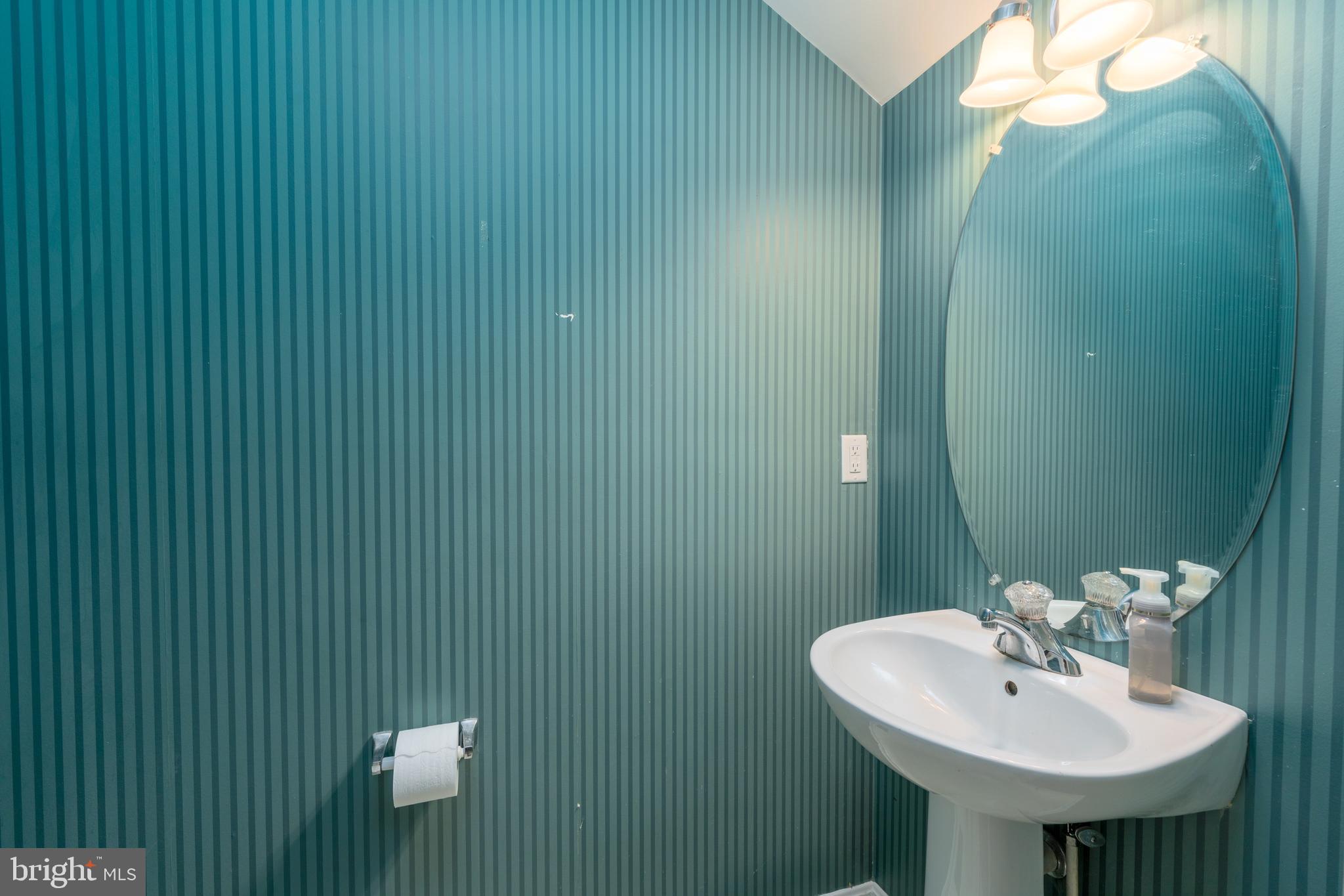 GATEWAY COMMERCE CENTER - Residential