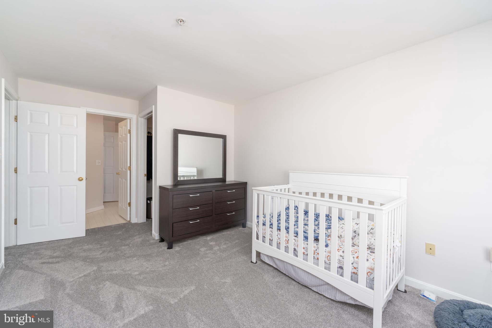 GATEWAY COMMERCE CENTER - Residential