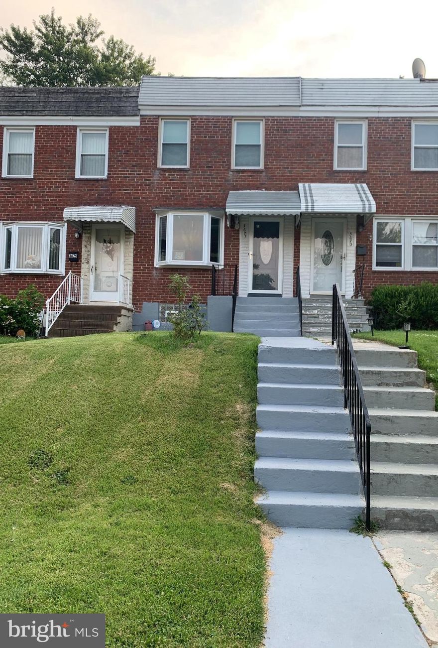 This freshly painted 2 Bdrm home is move-in ready for you.   As you walk up to a cozy front porch, the home makes a great first impression with a beautiful front entrance.  The Livingrm, Diningrm, and Kitchen have gleaming hardwood floors.  Wow! And plenty of storage and counter space in the eat-in-kitchen to make all your meals work.  Enjoy entertaining family and friends in your private fenced and spacious yard.  If you need to escape the heat, everyone can cool down with central air conditioning in your new home with a full-sized basement.  When it's time to relax, melt away your stress in your jacuzzi tub.  This home has "no ground rent".