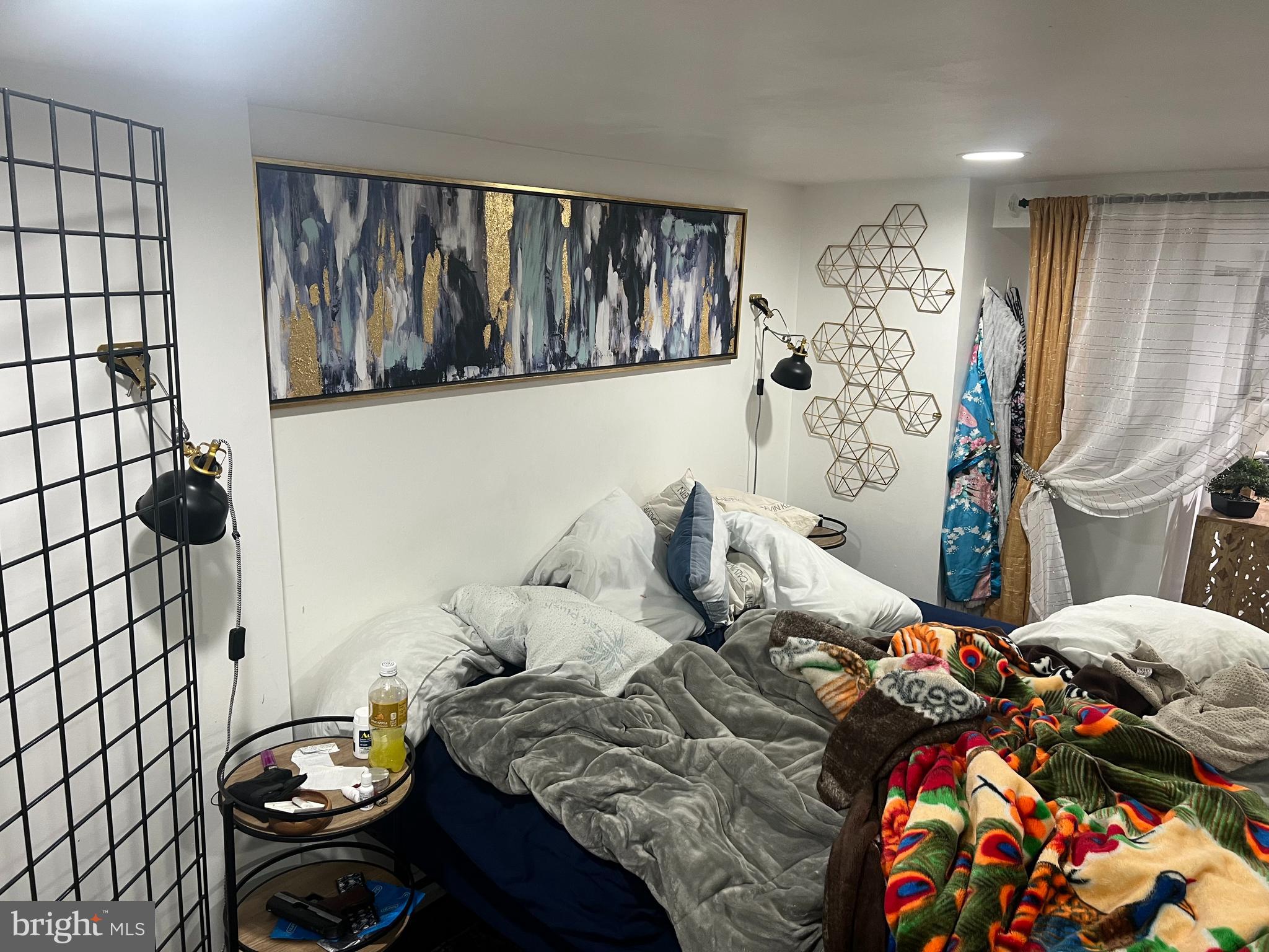 WEST PHILADELPHIA - Residential Income