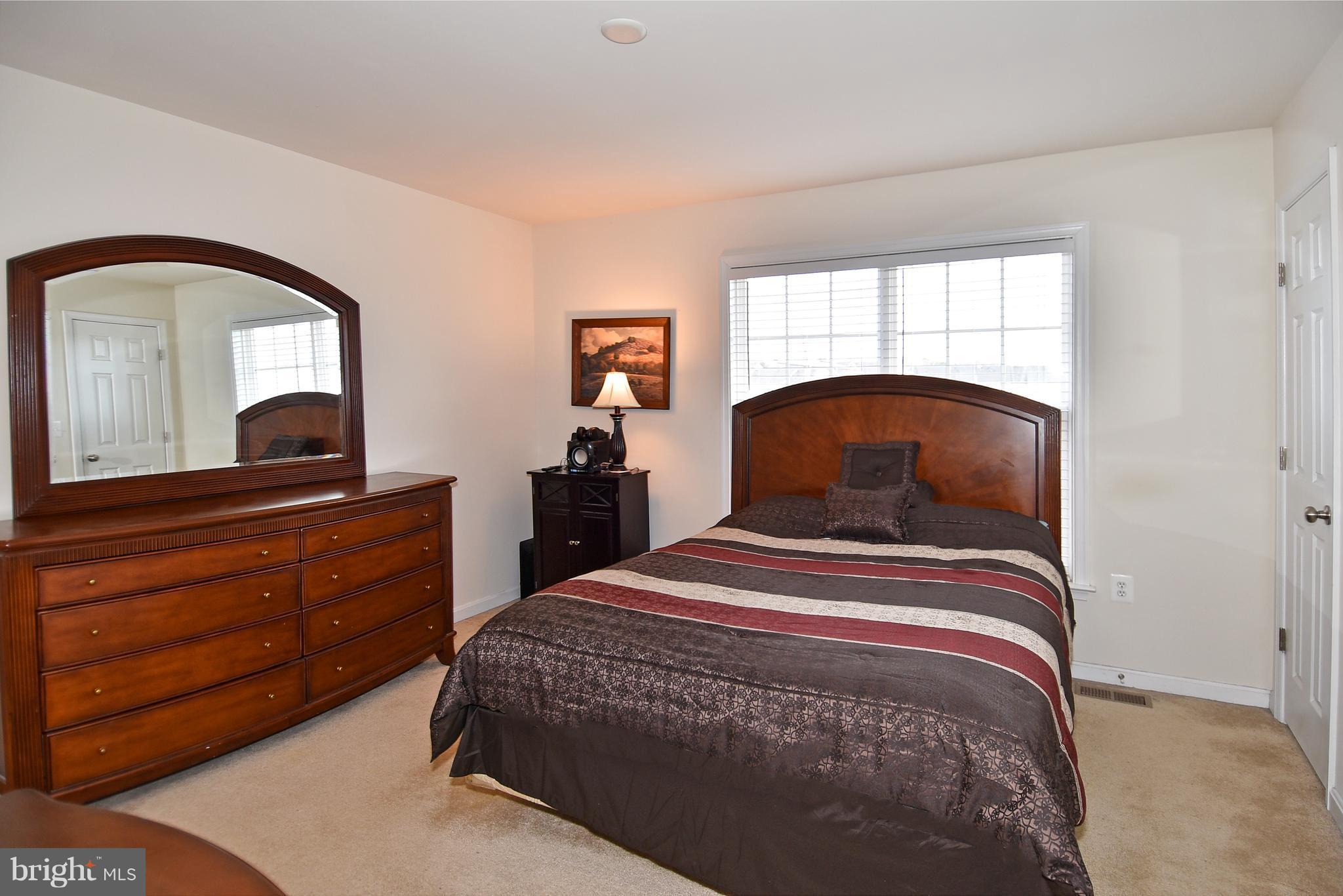 POWELLS RUN VILLAGE COND - Residential