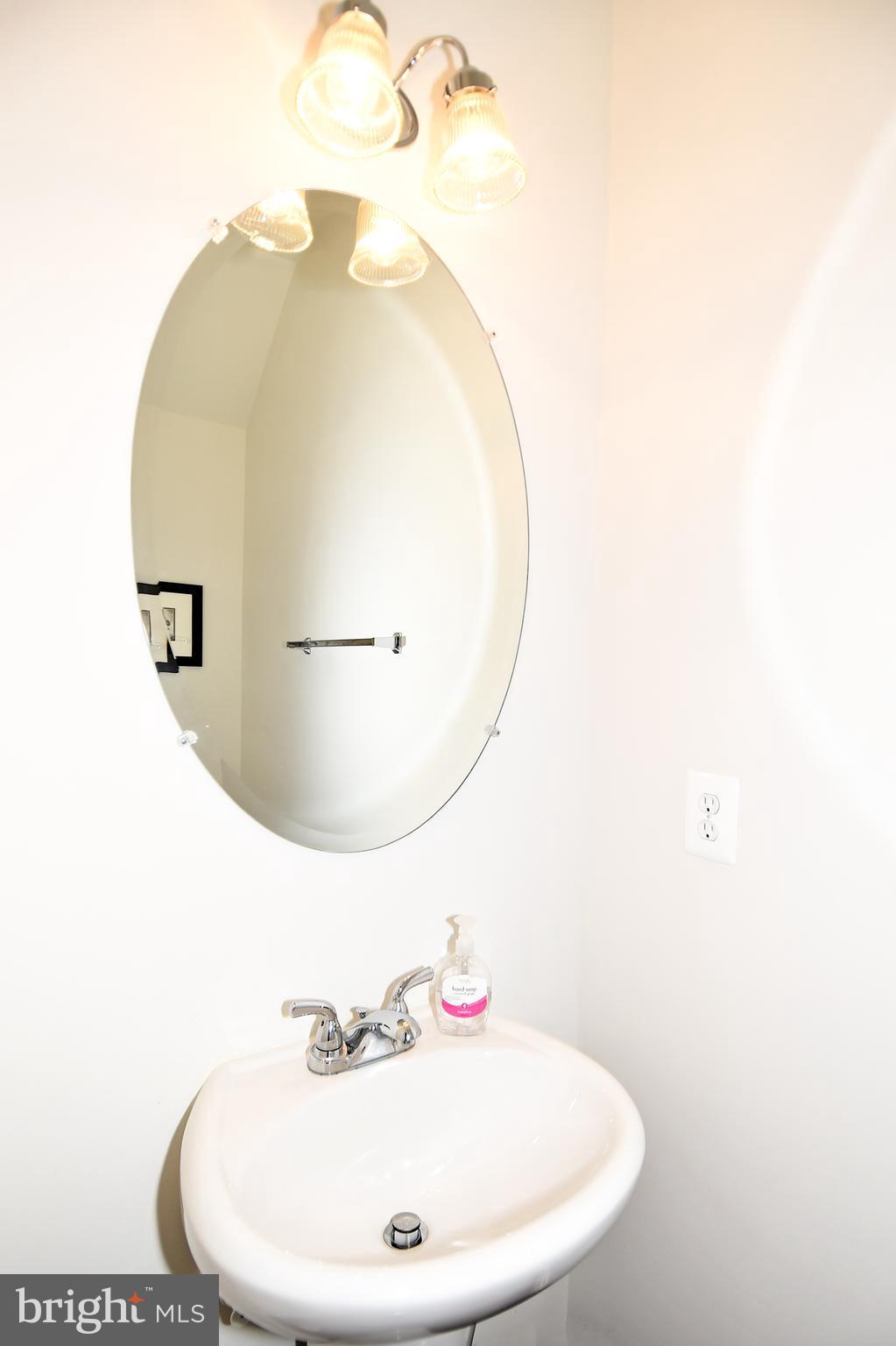 POWELLS RUN VILLAGE COND - Residential