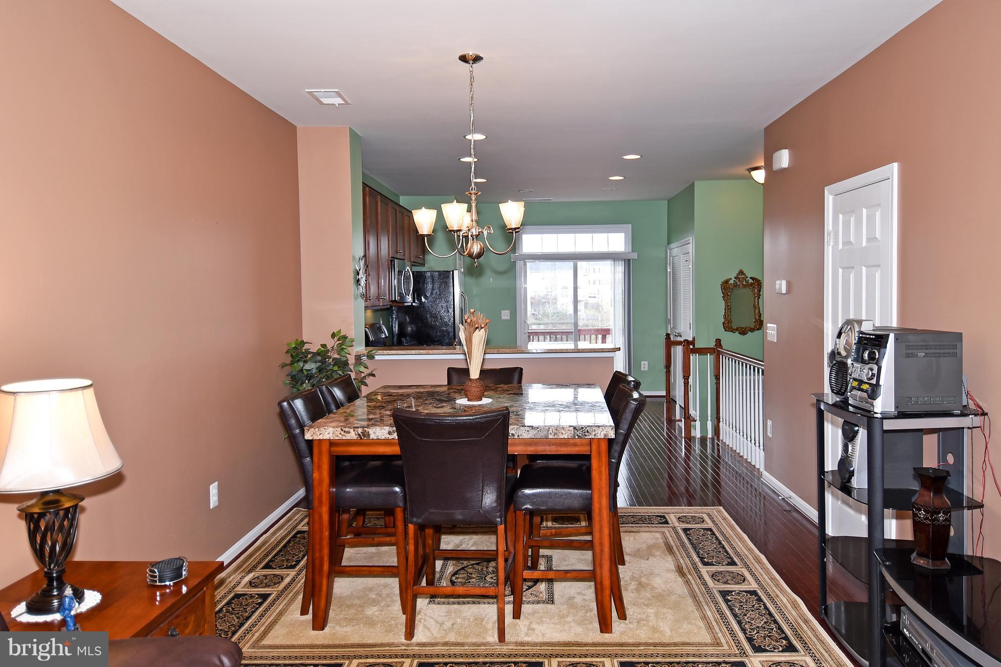 POWELLS RUN VILLAGE COND - Residential