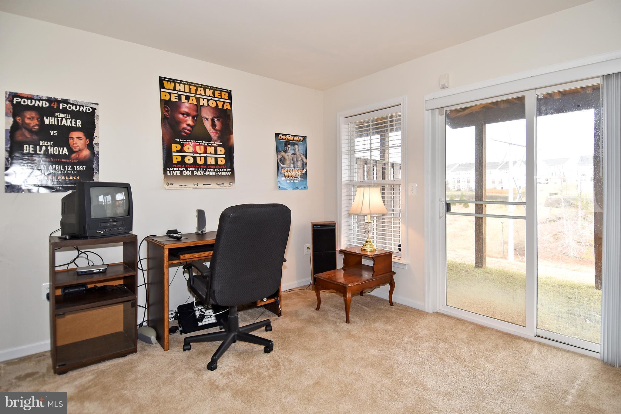 POWELLS RUN VILLAGE COND - Residential