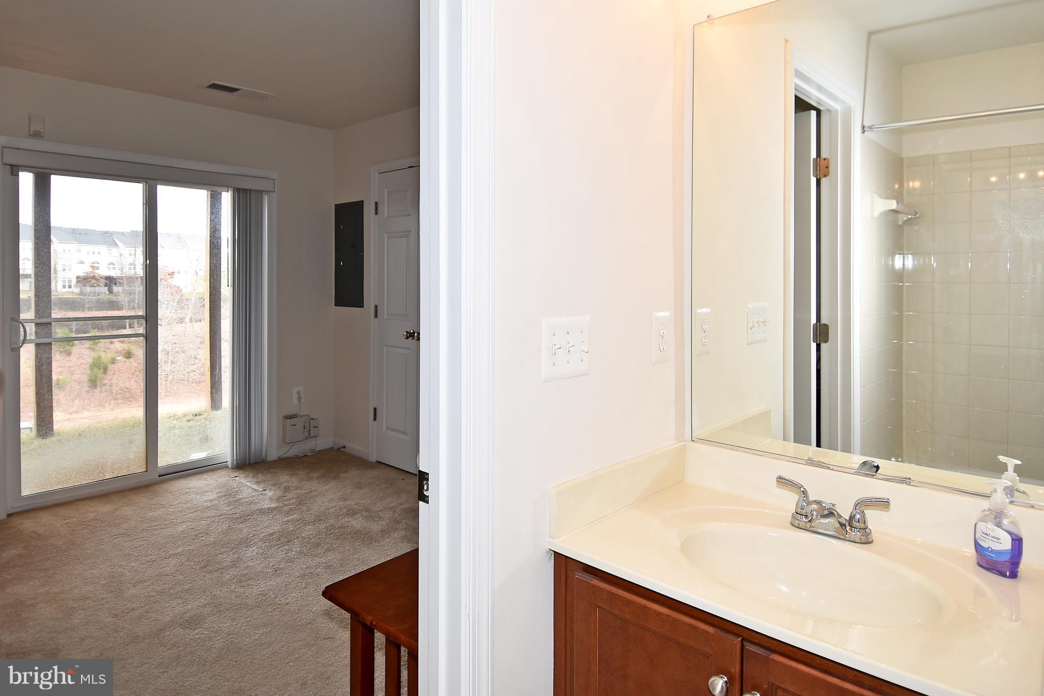 POWELLS RUN VILLAGE COND - Residential