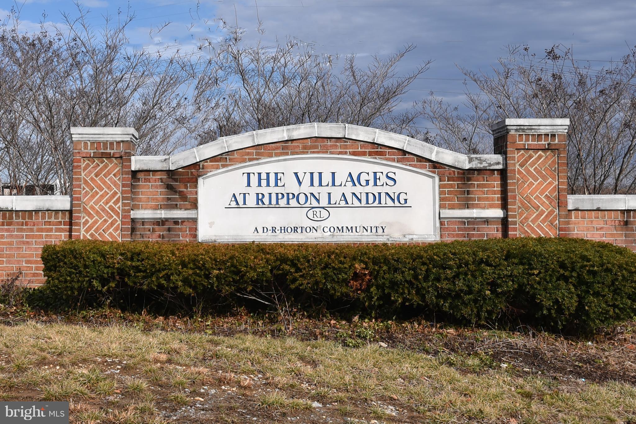 POWELLS RUN VILLAGE COND - Residential