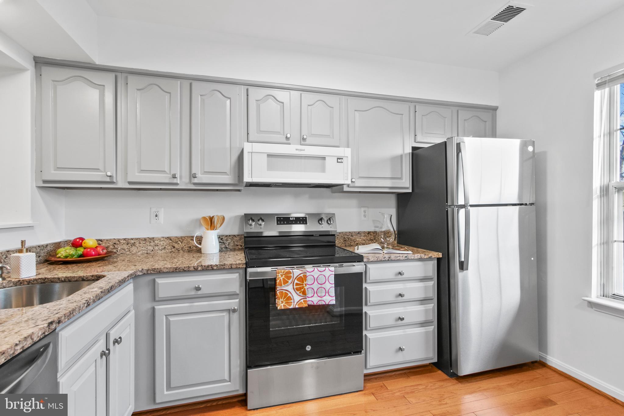 LEE LANDING PARK - Residential