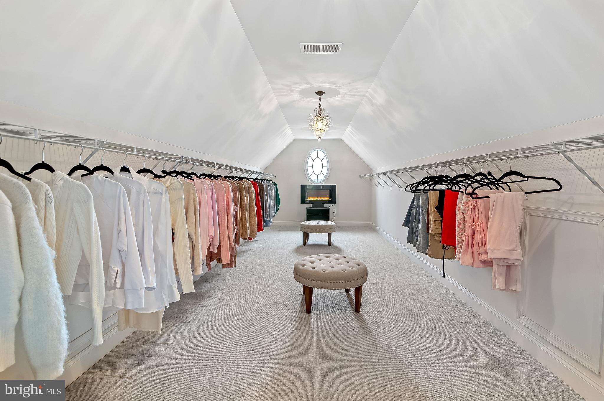 DOMINION VALLEY COUNTRY CLUB - Residential