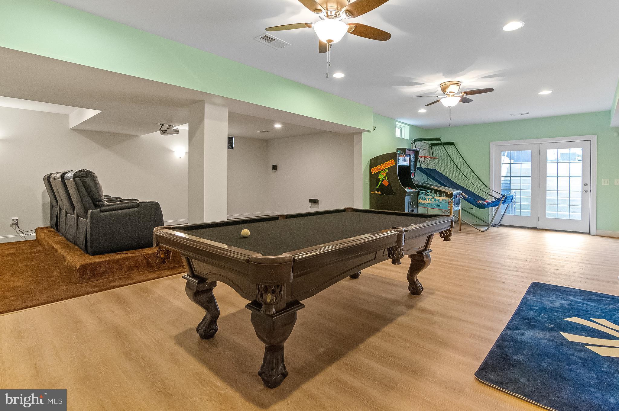 DOMINION VALLEY COUNTRY CLUB - Residential