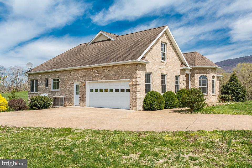 FAIRWAY MANOR - Residential