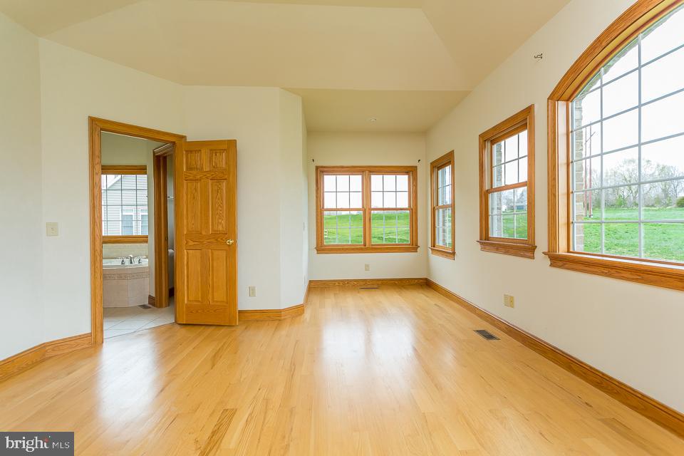 FAIRWAY MANOR - Residential