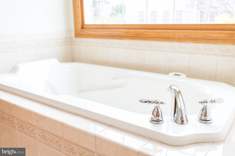 FAIRWAY MANOR - Residential