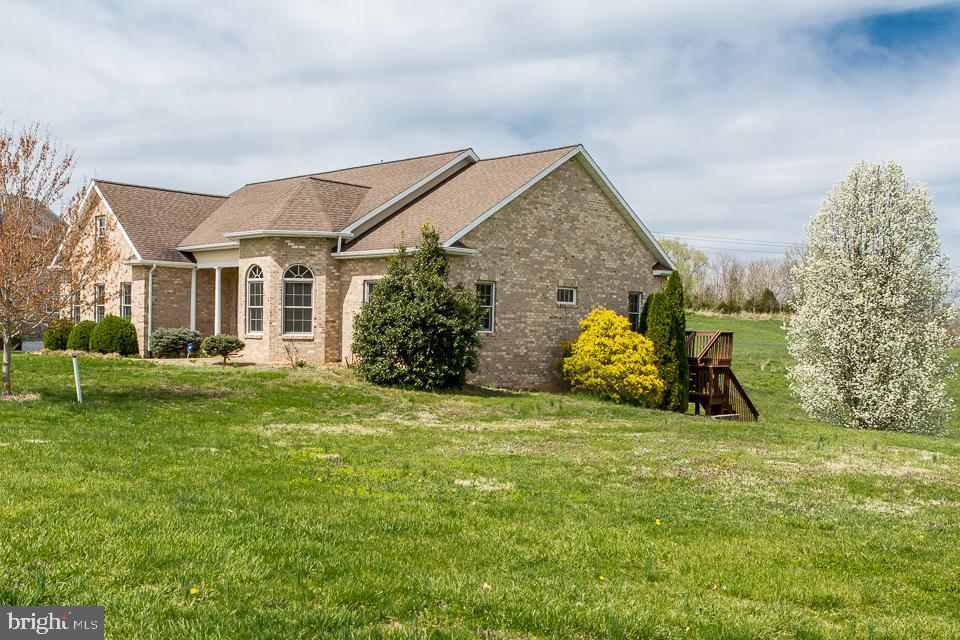 FAIRWAY MANOR - Residential