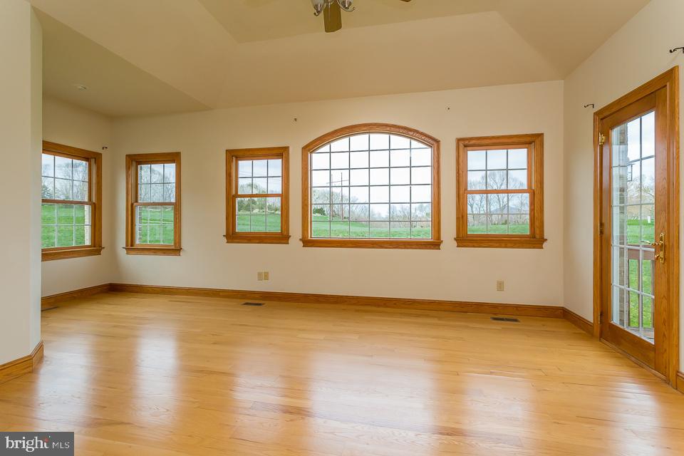 FAIRWAY MANOR - Residential