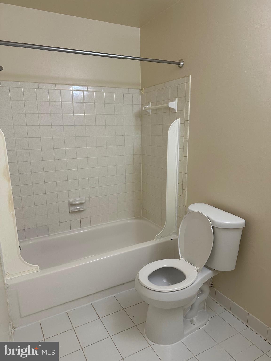 TERRACE TOWNE HOMES OF GUNSTON - Residential Lease