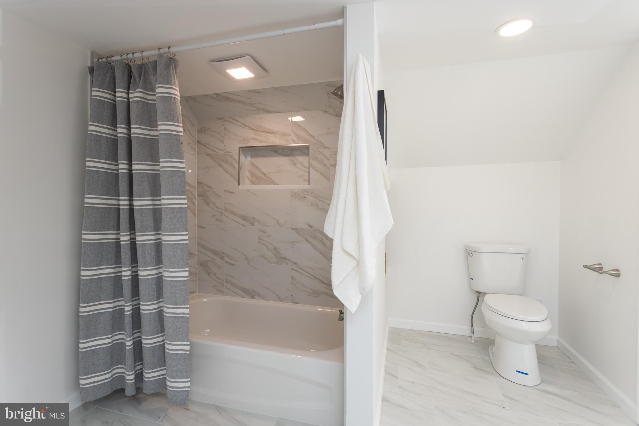 UPPERCO - Residential Lease