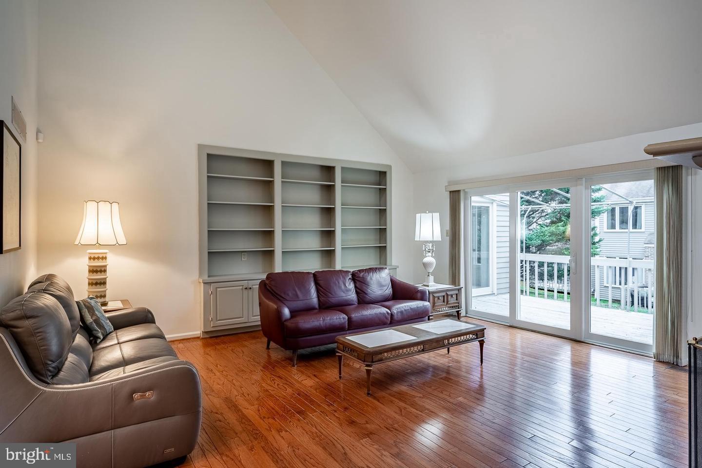 RADLEY RUN MEWS - Residential