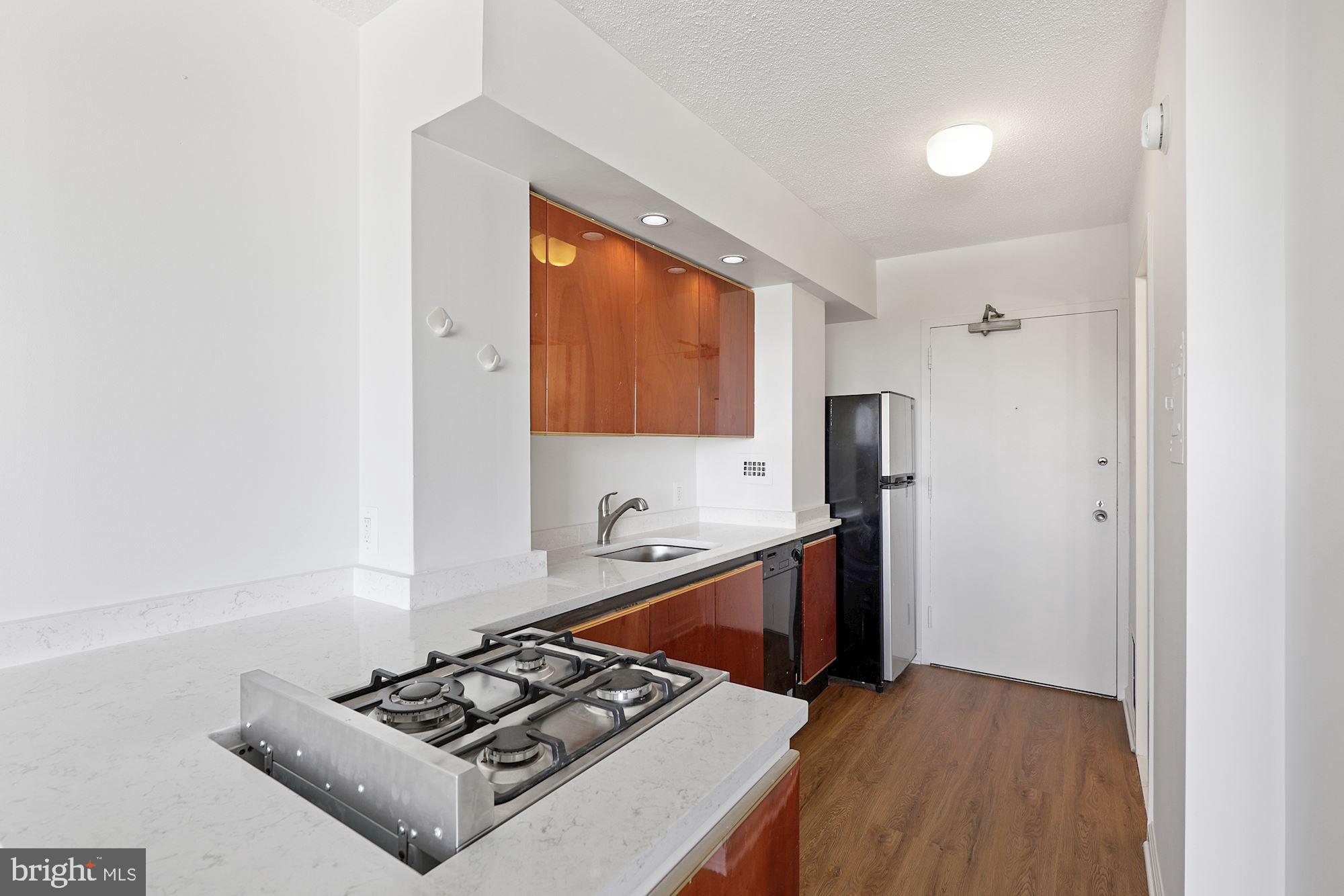 FRIENDSHIP HEIGHTS - Residential Lease