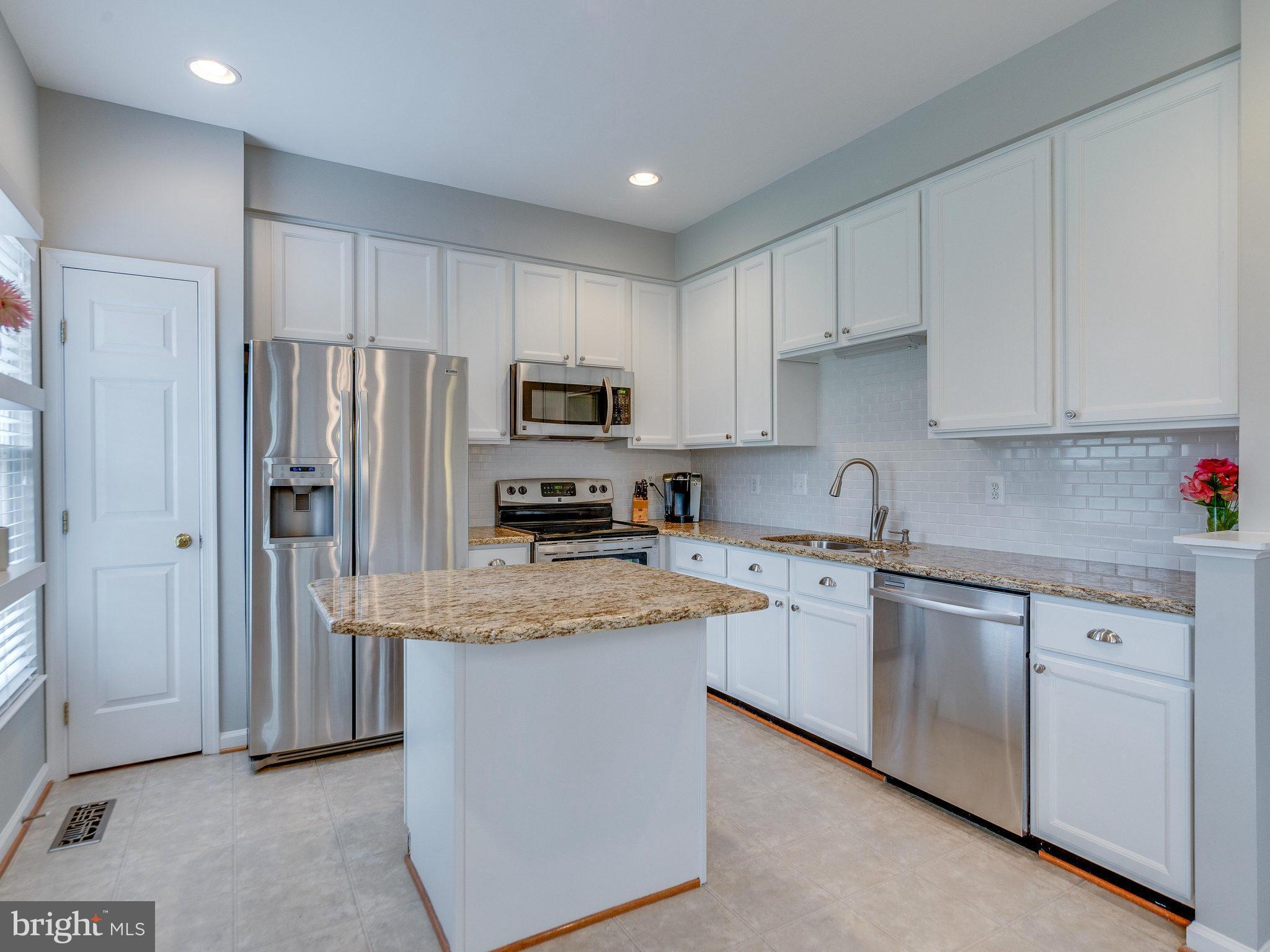 ASHBURN FARM - Residential