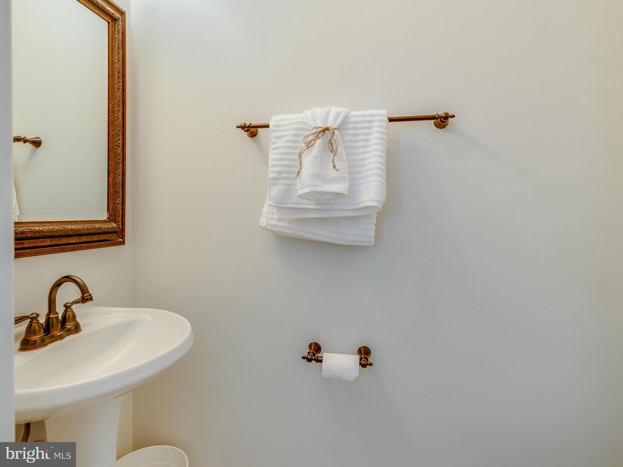 ASHBURN FARM - Residential