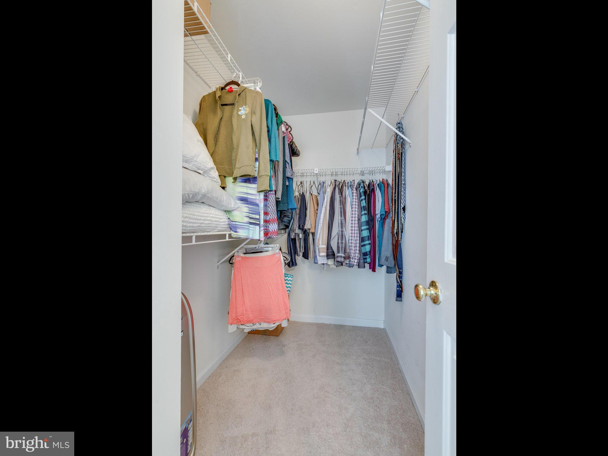 ASHBURN FARM - Residential