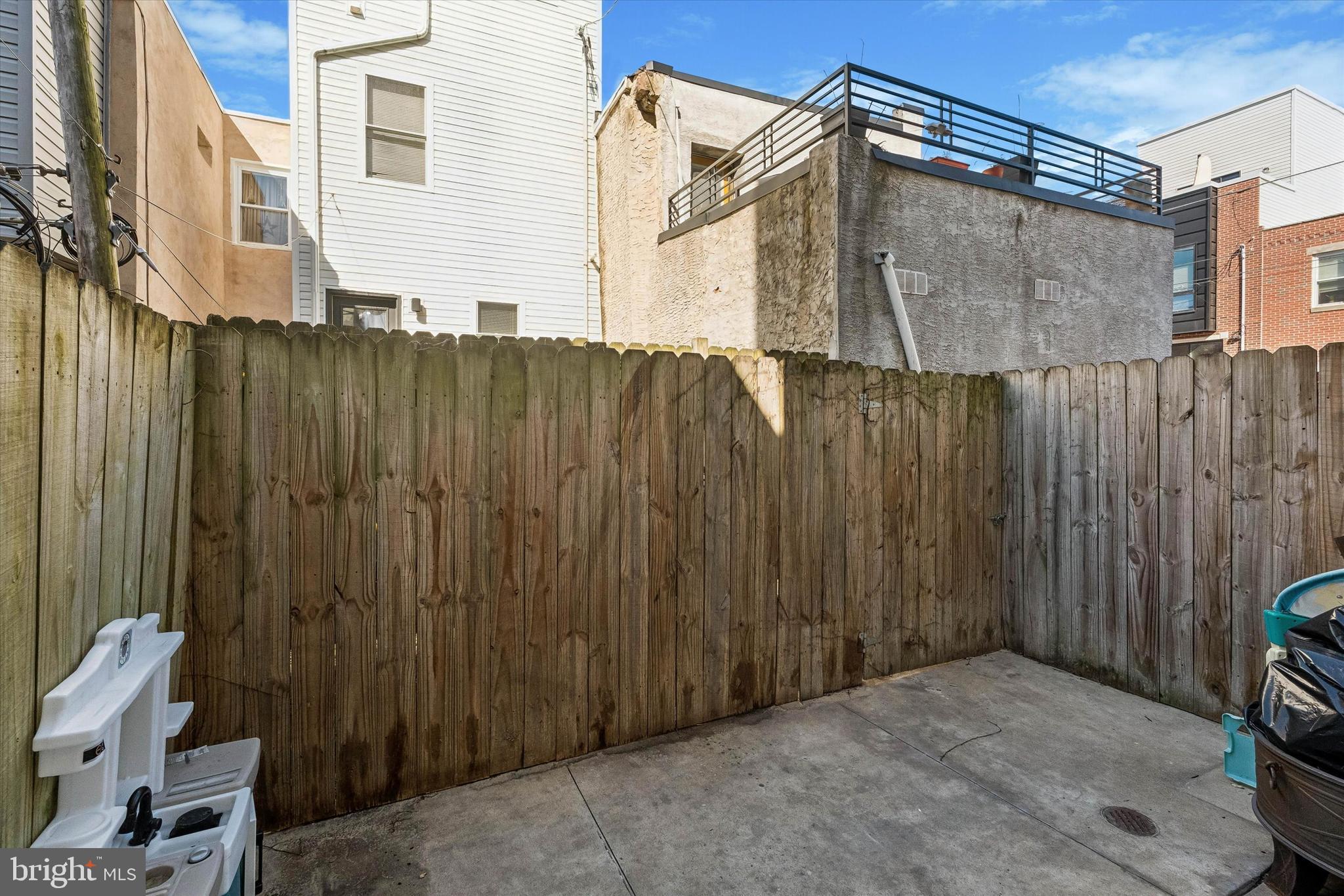 POINT BREEZE - Residential