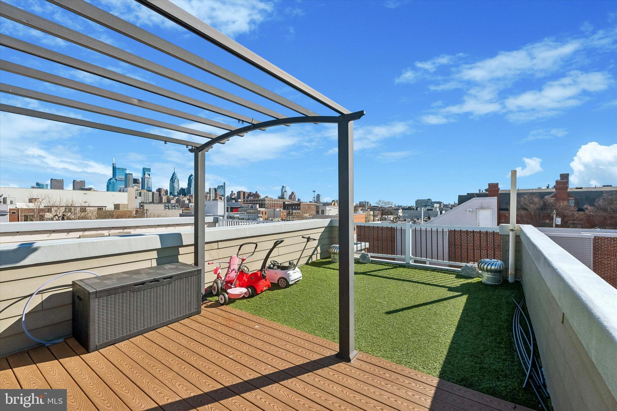 POINT BREEZE - Residential