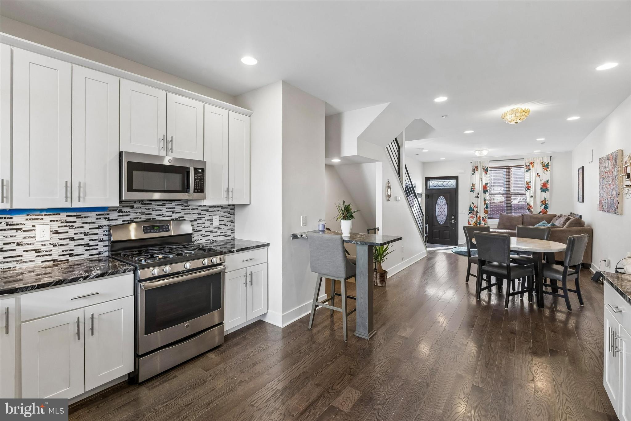 POINT BREEZE - Residential