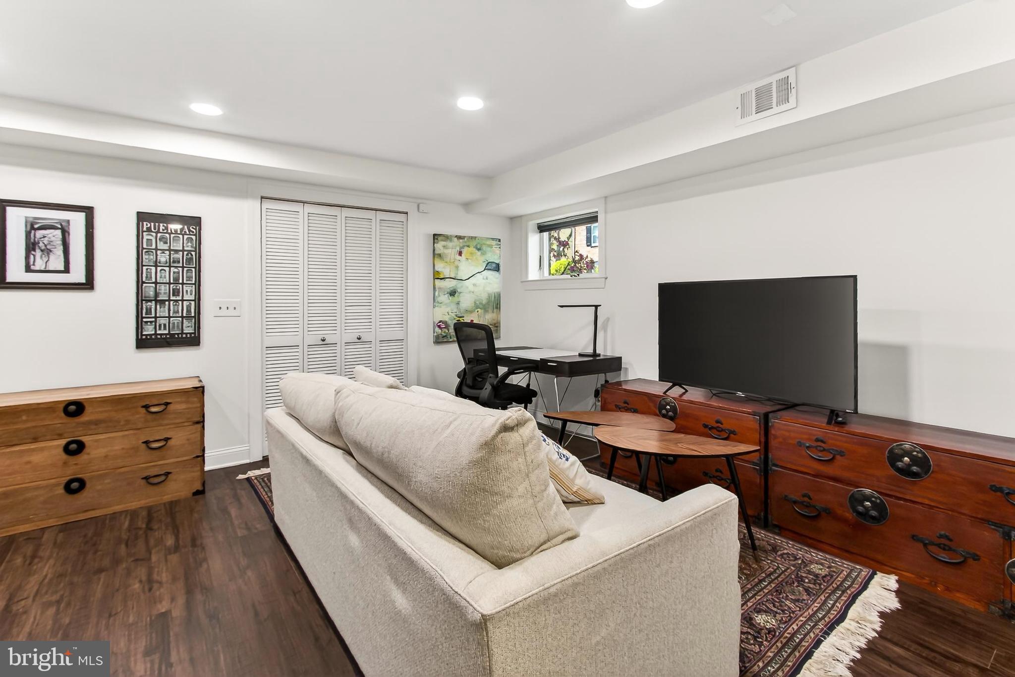 CARRIAGE WORKS - Residential