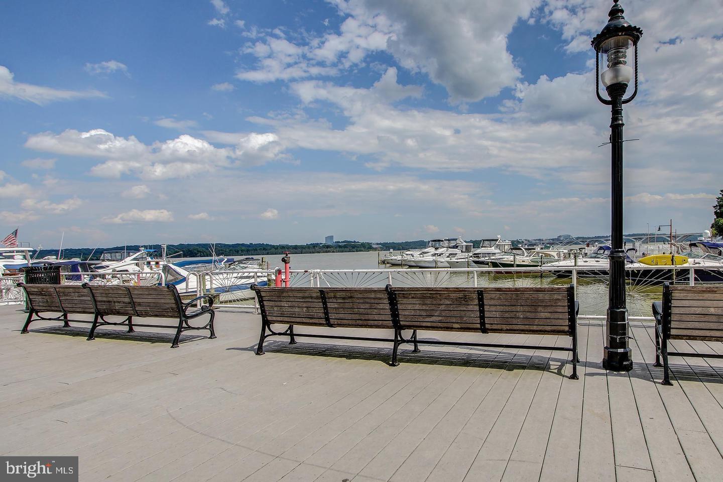 CARRIAGE WORKS - Residential