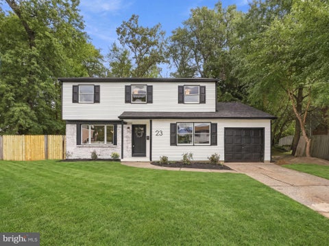 Photo of 23 Walnut Drive, BURLINGTON, NJ 08016 (MLS # NJBL2120904)
