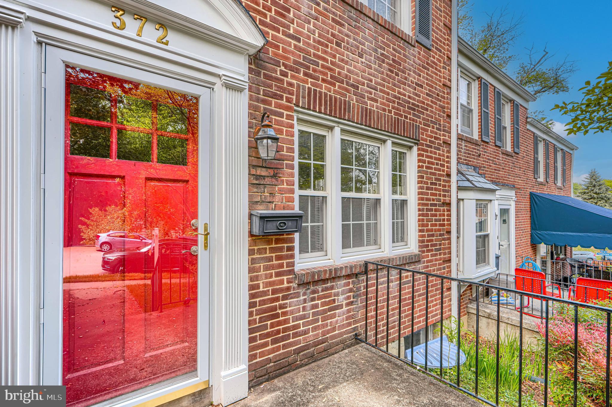 372 OLD TRAIL ROAD