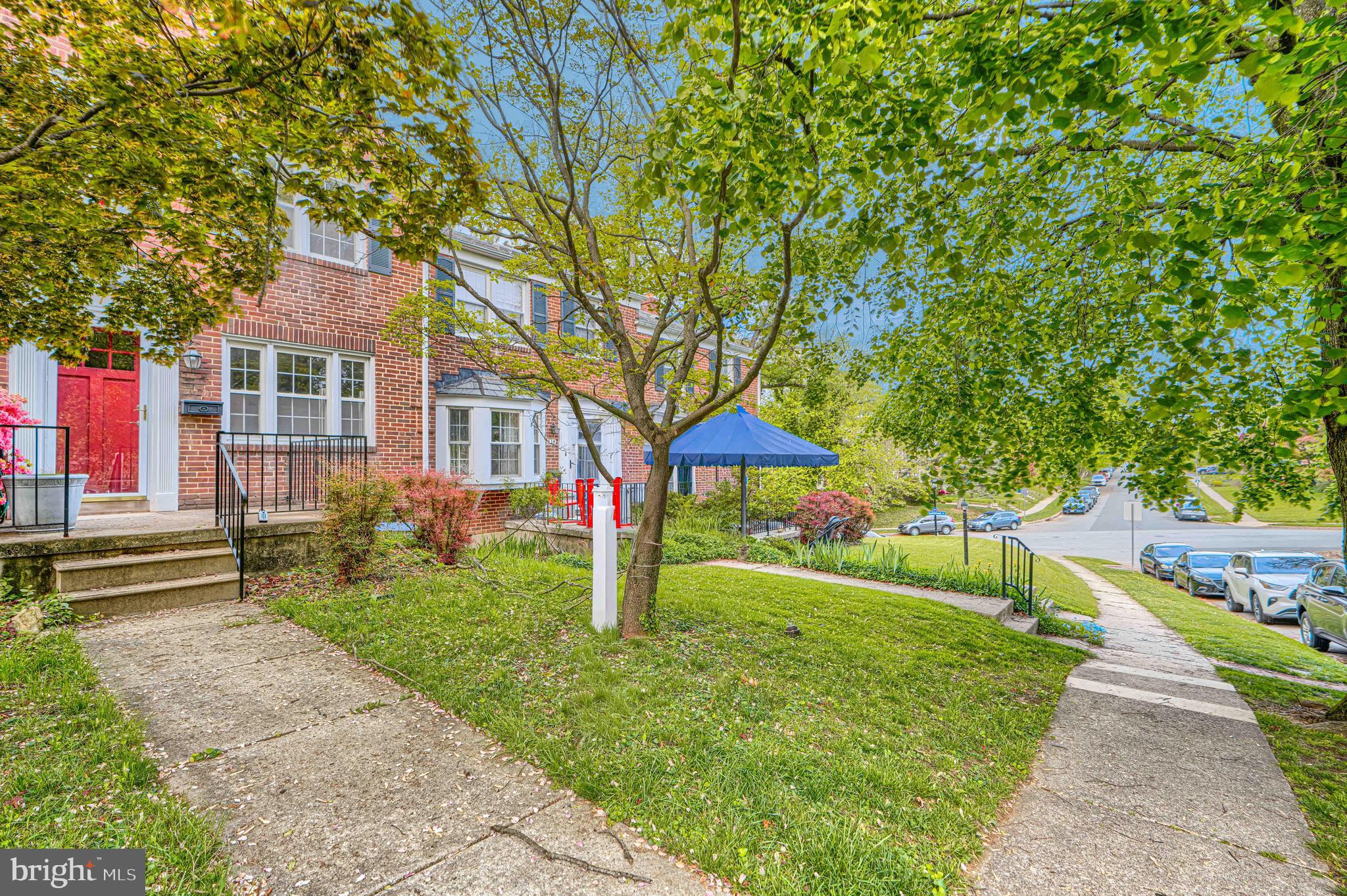 372 OLD TRAIL ROAD